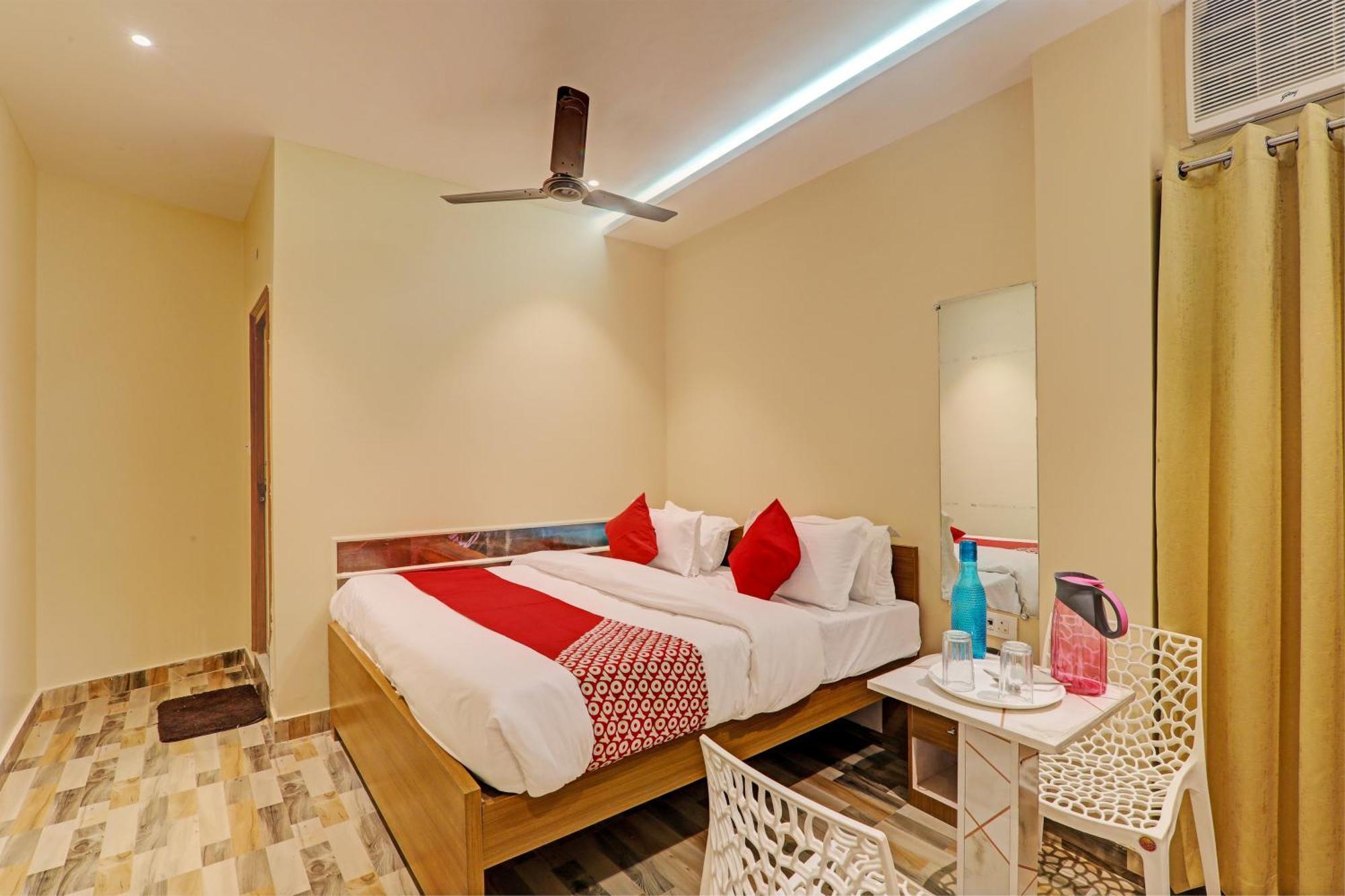 Hotel O Royal Regency Palace Gorakhpur Exteriér fotografie