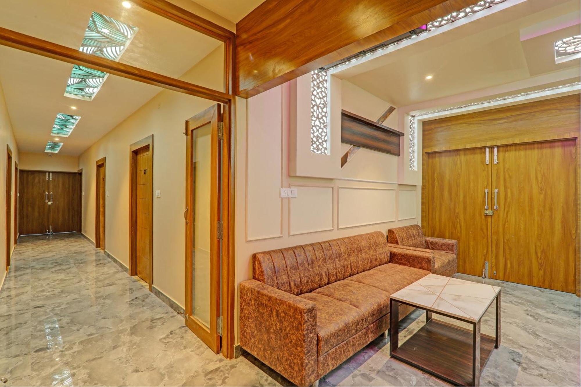 Hotel O Royal Regency Palace Gorakhpur Exteriér fotografie